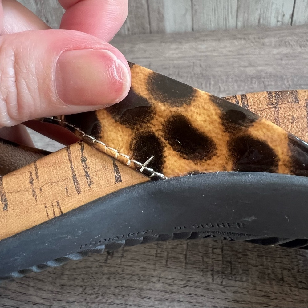 Vionic Leopard Print Cork Sandals With Black Bow 7 - image 5